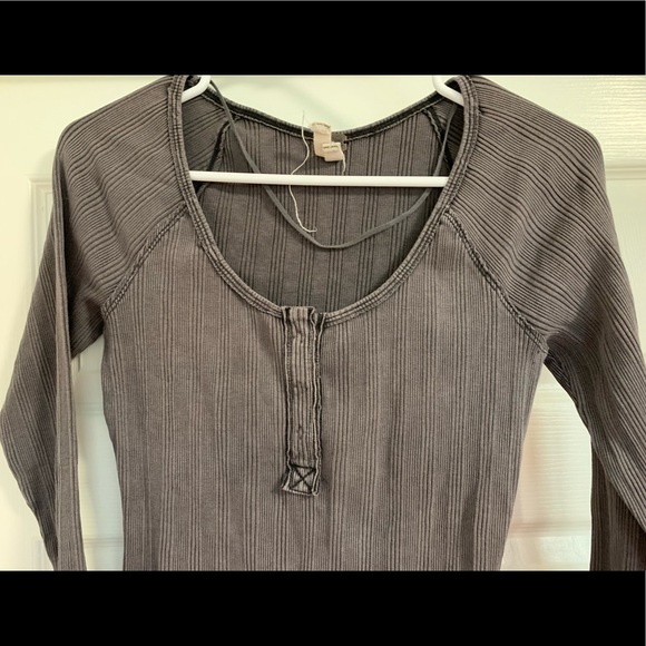 Free People Tops - Grey Free People Top